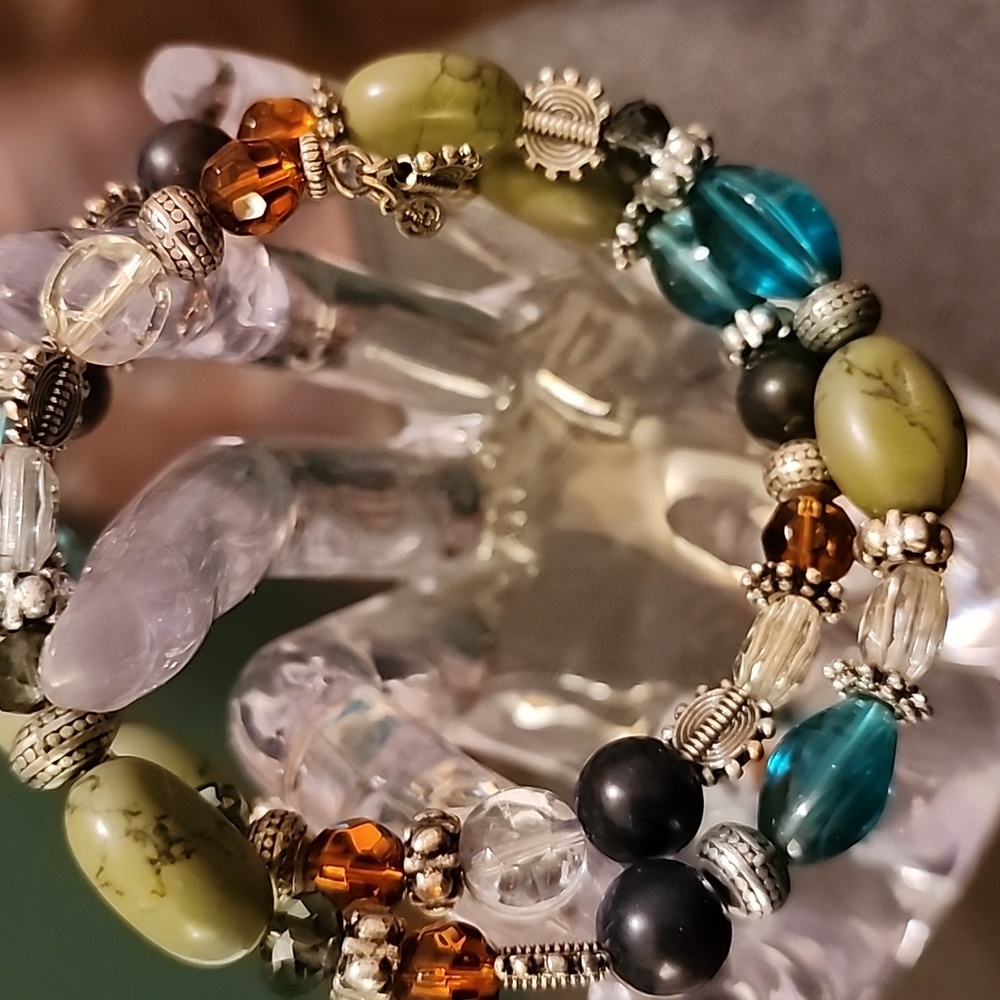 Premier Designs Vintage Memory Wire Bracelet - Picture 5 of 5